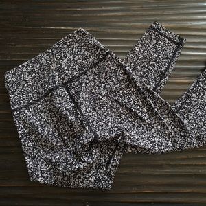 Lululemon Wunder Under leggings 25”